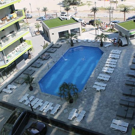 On Beach-Mamaia Residence Нэводари Экстерьер фото